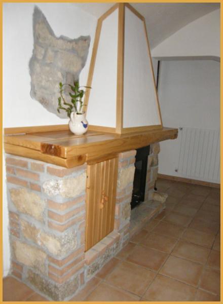 Rustic fireplace in Chestnut