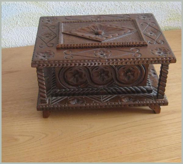 Fidem - Carved Ark in walnut